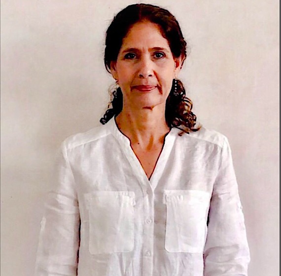 Adriana Chávez